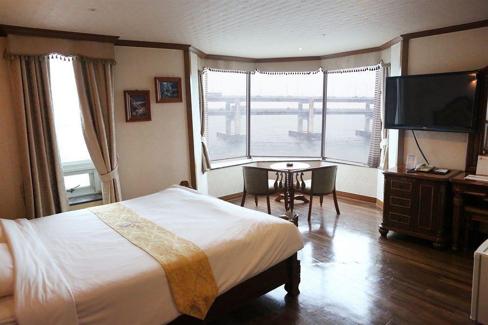 Hotel Castle Beach Busan Eksteriør billede